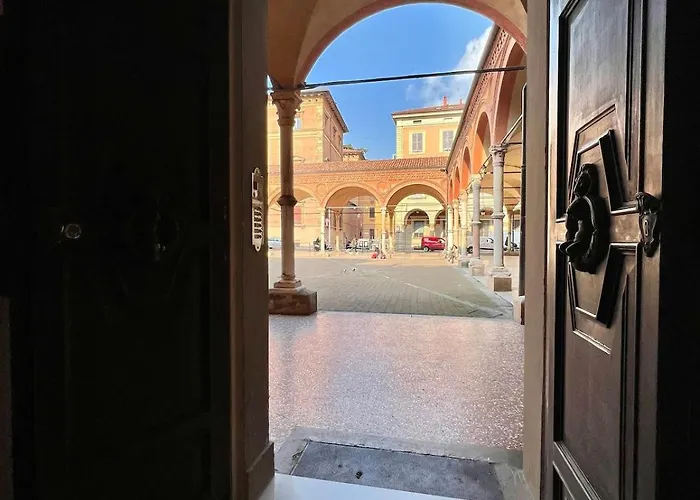 The Window On The Courtyard, Entire - La Finestra Sul Cortile, Intero