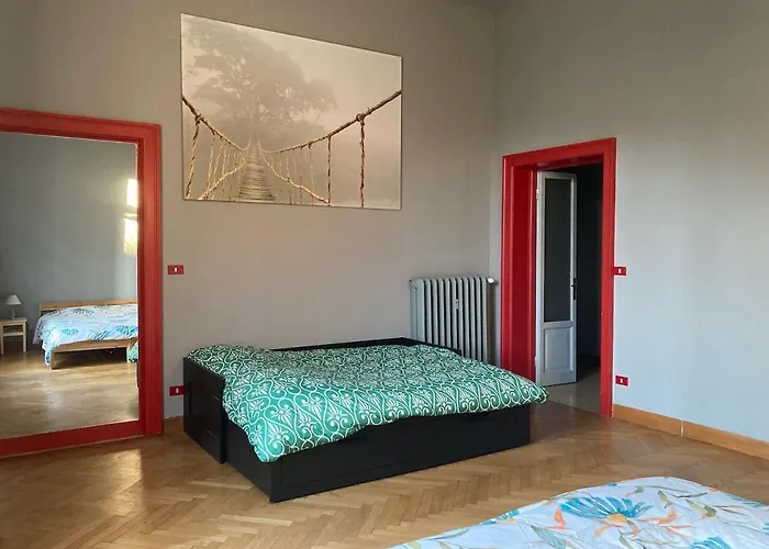 The Window On The Courtyard, Entire - La Finestra Sul Cortile, Intero شقة