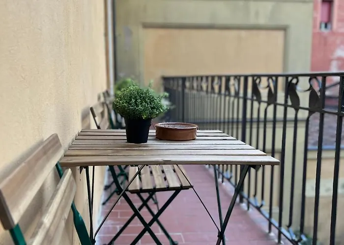 شقة The Window On The Courtyard, Entire - La Finestra Sul Cortile, Intero