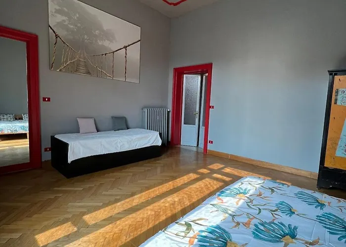 The Window On The Courtyard, Entire - La Finestra Sul Cortile, Intero شقة بولونيا