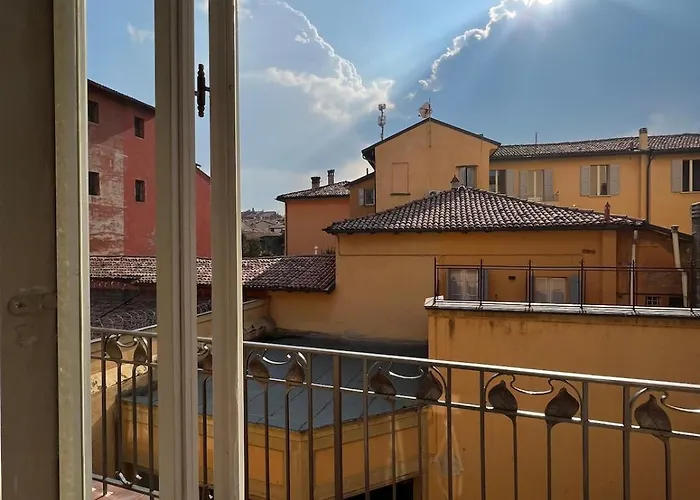 The Window On The Courtyard, Entire - La Finestra Sul Cortile, Intero شقة