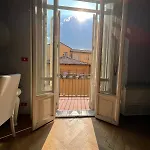 The Window On The Courtyard, Entire - La Finestra Sul Cortile, Intero